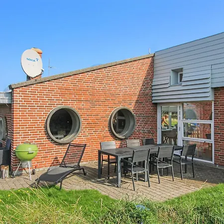 Ferienhaus Liska - 1km From The Sea By Interhome