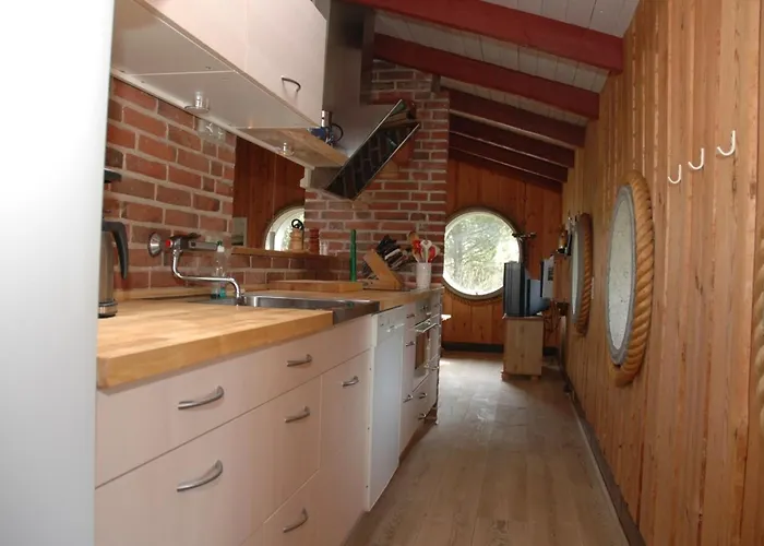 Сasa de vacaciones Liska - 1km From The Sea By Interhome